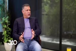 علی دایی ممنوع الکار است؟