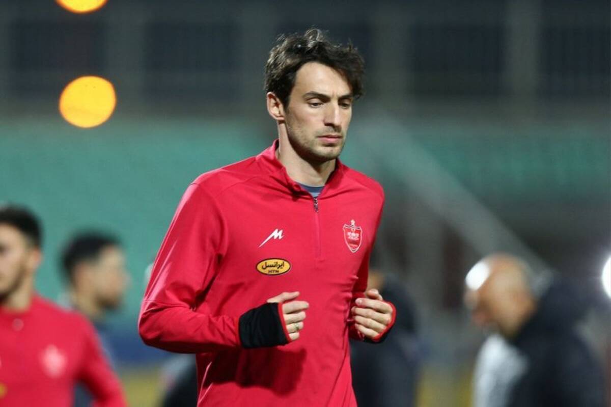 مدال افتخار برای مدافع محکم پرسپولیس
