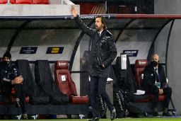 نقد و گلایه آندره‌آ پیرلو از شاگردانش