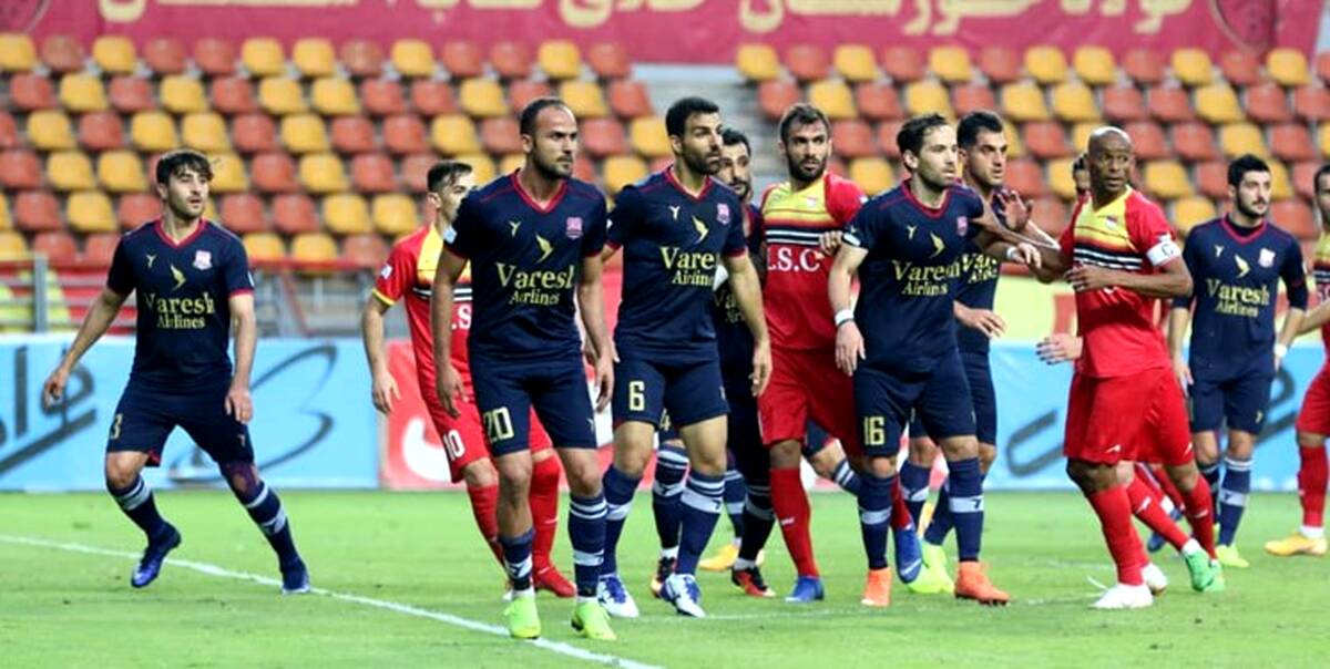 پیروزی فولاد 10 نفره مقابل نساجی مازندران