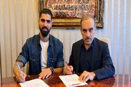 ستاره پرسپولیس به تراکتور پیوست|عکس


