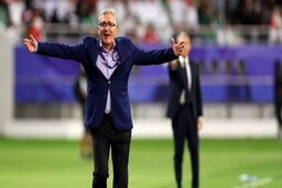 دو مربی فرانسوی و پرتغالی در آب نمک پرسپولیس