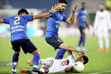 استقلال ذوب آهن