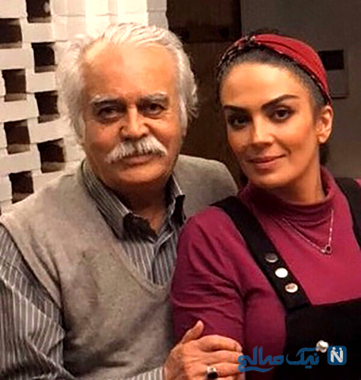عکس سارا خوئینی‌ها در آغوش مرحوم پدرش