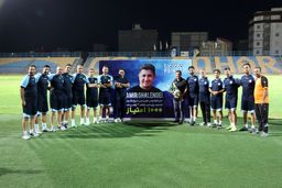 تصاویر تجلیل از اولین مربی ۱۰۰۰تایی فوتبال ایران