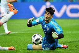 علت قرارداد نبستن بیرانوند با خنت فاش شد

