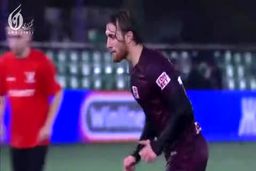 فیلم|عجیب‌ترین پنالتی تاریخ با حرکت آکروباتیک