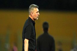 ویسی:بسیار زشت و بی معنی و بد مقابل تماشاگران بازی کردیم