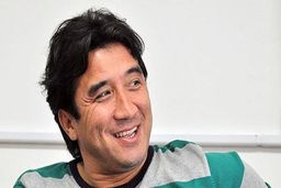 ادعای عجیب خداداد عزیزی/ ۸۰ درصد بازیکنان ایرانی قلیانی هستند!

