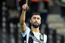 کاوه رضایی در بین بهترین بازیکنان شارلروا + عکس

