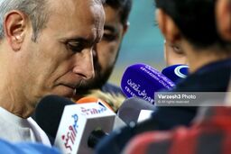 یحیی تیم را تمرین نداد و خودش در دفتر کارش نشست!تصاویر