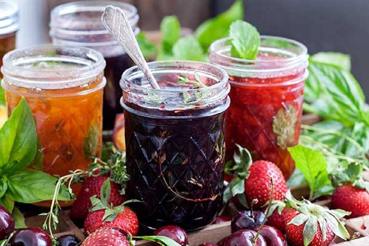 مربای رستا متنوعترین و باکیفیتترین مربا در بازار با ارسال رایگان