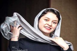 حرکات عاشقانه شادی کرم رودی و شوهر کارگردانش در مراسم جشنواره فیلم فجر