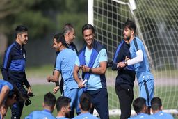 خشم شدید فرهاد مجیدی / این ۳ استقلالی جریمه می‌شوند!