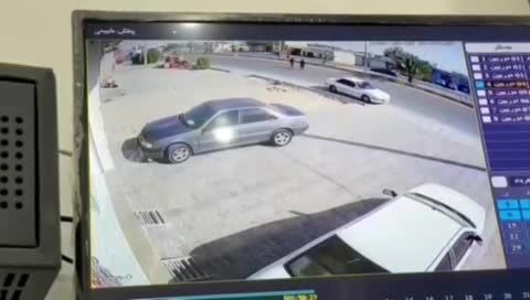 لحظه مرگبار تصادف پژو ۲۰۶ با یک زن