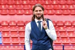 واکنش دیدنی مهاجم اروپایی به شایعه پیشنهاد استقلال 