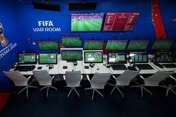 فدراسیون فوتبال و VAR | لقمه ای بزرگتر از دهان خوبان عالم