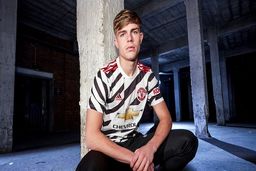 معرفی رسمی پیراهن خاص منچستریونایتد