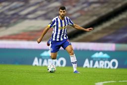 مهدی طارمی به ترکیب اصلی پورتو رسید

