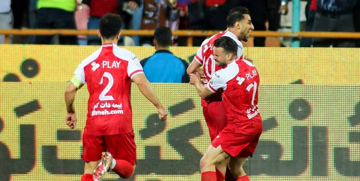 صدرنشینی پرسپولیس با تحمیل اولین شکست به گل گهر