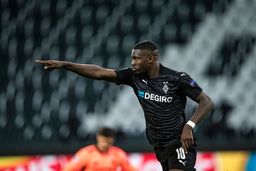 وقتی بازیکنی که به رئال ۲ گل زد، نوزاد بود! + عکس

