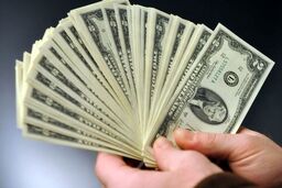 قیمت دلار امروز 26 شهریور 1402 در بازار | سقوط سنگین دلار؛ لحظاتی قبل | پیش بینی کاهش 2 هزار تومانی نرخ دلار