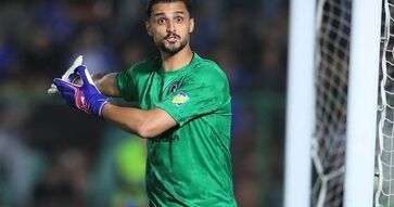 توافق صنعت نفت با دروازه‌بان سابق پرسپولیس
