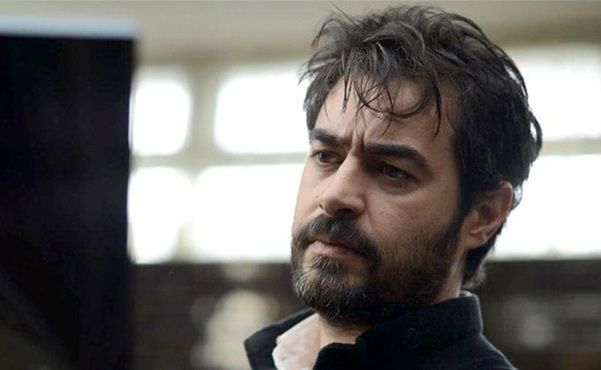 شها حسینی و فرزندش در رستوران آمریکایی