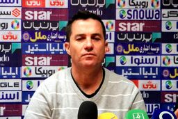 اوسمار:پرسپولیس متعادل فوتبال بازی می کند