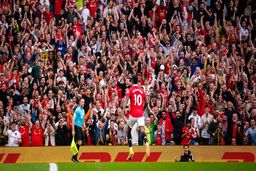 مهاجم شیاطین سرخ موفق‌ترین بازیکنان فوتبال پس از جام جهانی