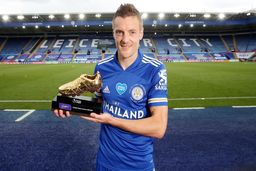 واردی با لستر تمدید کرد