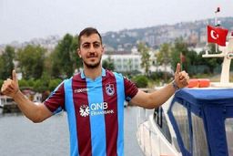 جدایی حسینی قطعی شد/ دو پیشنهاد توپ برای ستاره استقلالی