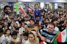 «ایران، ایران» در فرودگاه مهرآباد طنین‌انداز شد