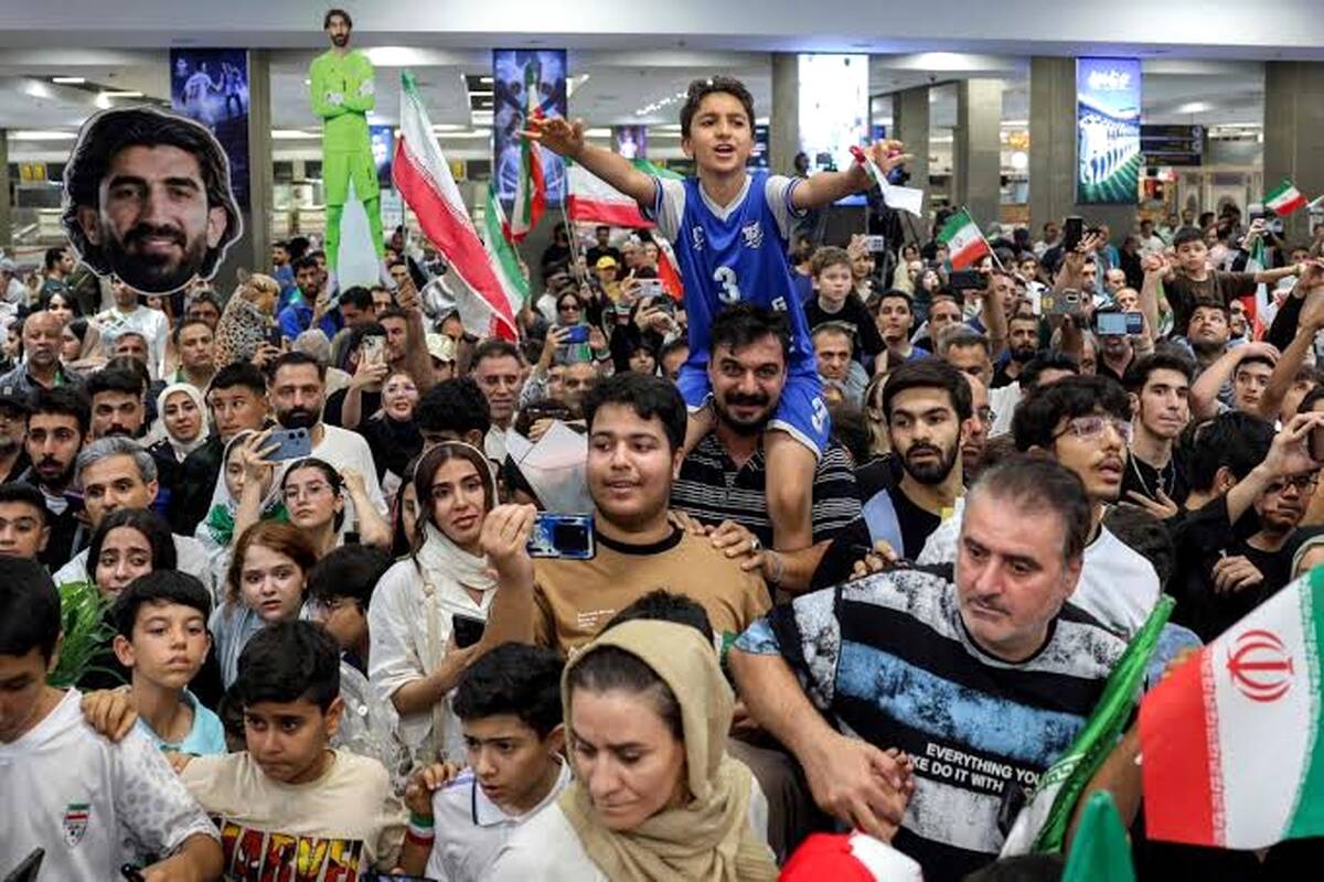 «ایران، ایران» در فرودگاه مهرآباد طنین‌انداز شد
