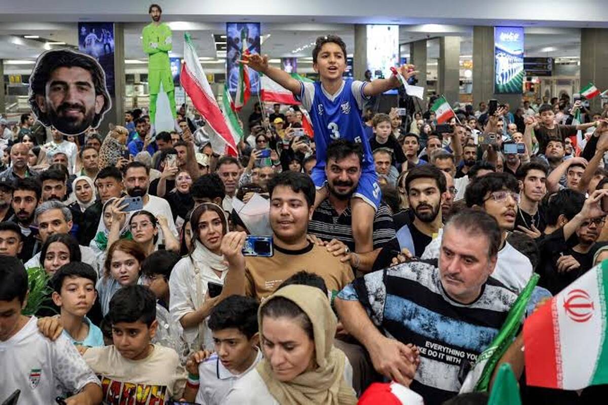 «ایران، ایران» در فرودگاه مهرآباد طنین‌انداز شد