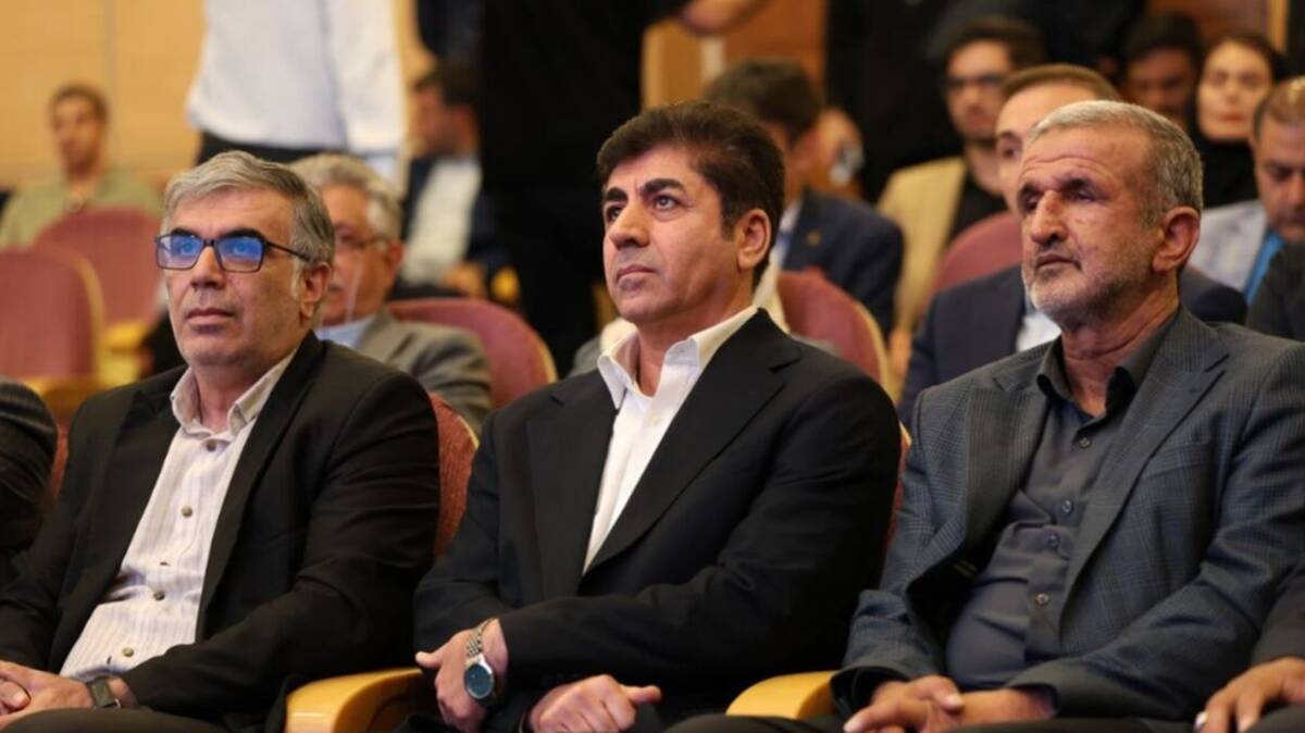 فرار از دست خبرنگاران و خریدن زمان چاره کار نیست
