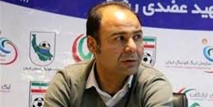 سهراب بختیاری زاده سرمربی صنعت نفت آبادان شد