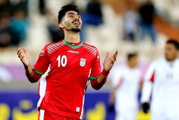 تکذیب شد؛ رضا شکاری در تراکتور ماندنی است

