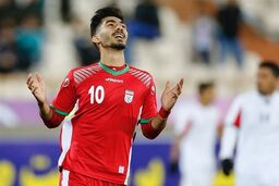 تکذیب شد؛ رضا شکاری در تراکتور ماندنی است

