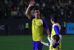 ببینید مراسم معارفه رونالدو در النصر|عربی صحبت کردن کریس