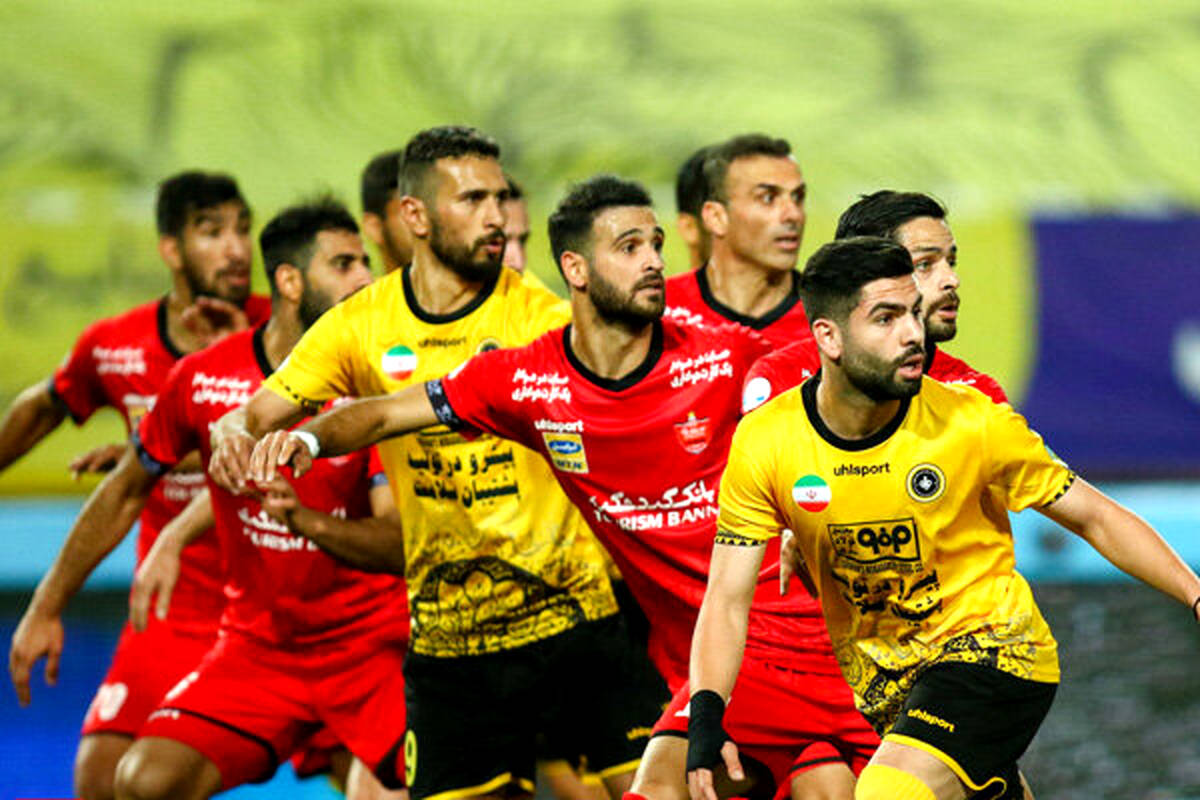 در فوتبال ایران چه خبر است؟/ بررسی قهرمانی پرسپولیس و سپاهان