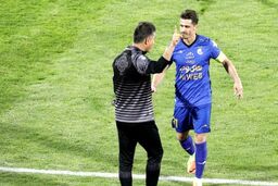 حمله هواداران پرسپولیس به کاپیتان استقلال پس از دربی+جزئیات بیشتر 