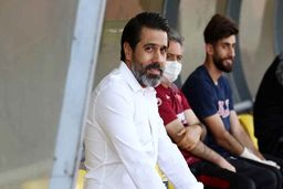 خشم تند پیروانی: آقایان تهدیدنکنید، مواظب طرز حرف زدنتان باشید!

