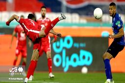 دین محمدی:پرسپولیس سیستم 4-4-2 را به خوبی بازی می‌کند