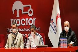 خطیبی: با پیمان بابایی قرارداد بستیم