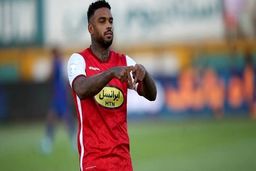 لرزه چند ریشتری لوکادیا به پرسپولیس 