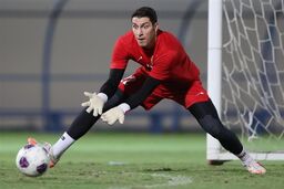 اخباری پس از صحبت با تارتار تصمیم می‌گیرد