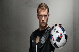 پنج سیو برتر مانوئل نویر در لیگ قهرمانان اروپا