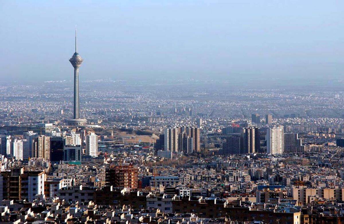 ورود ناگهانی 3 راس الاغ به منطقه مشهور تهران|عکس