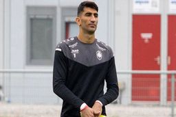 دروازه بان سرشناس پرسپولیسی در یک قدمی استقلال؟